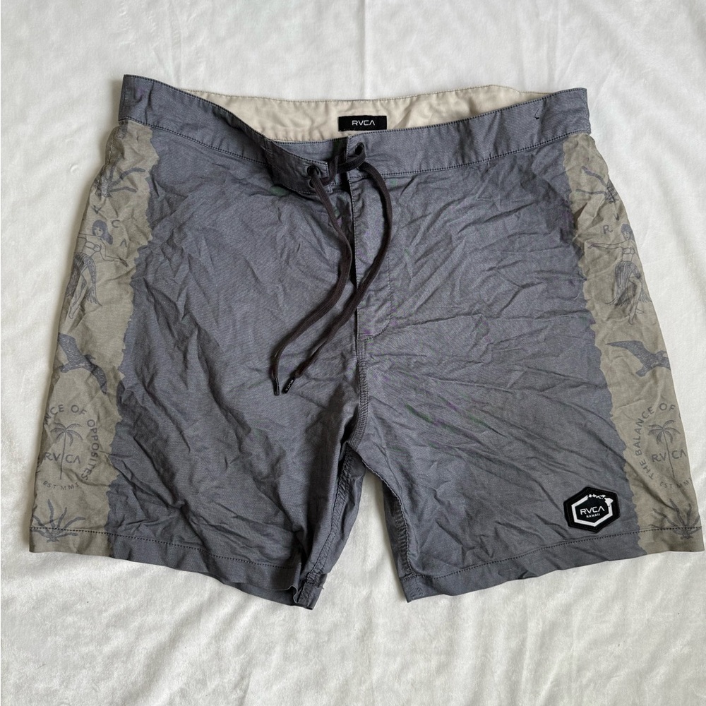 RVCA Island Venture Men's Boardshorts 17” Size 38 Hawai’i Surf Trunks Swim